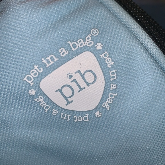 PIB (pet in a bag) blue/black pet carrier bag - Picture 7 of 7